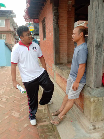 ख्वपको पत्रकारिताका विद्यार्थी समाचार संकलन अभ्यासमा