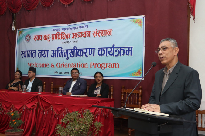 राणाशासन र पञ्चायती शासनमा जस्तै बहुदलीय व्यवस्थामा पनि विद्यार्थीहरुलाई पढ्न कठिन