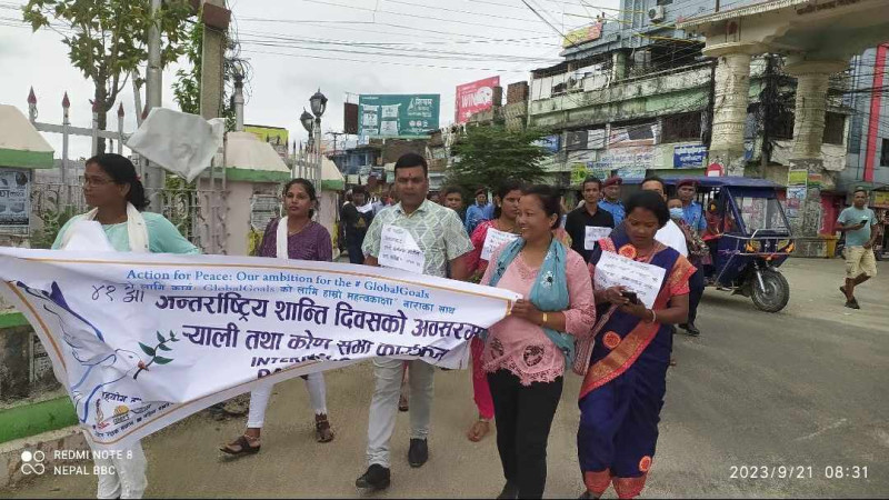 शान्ति स्थापनाको माग गर्दै शान्ति दिवसमा सहभागी 