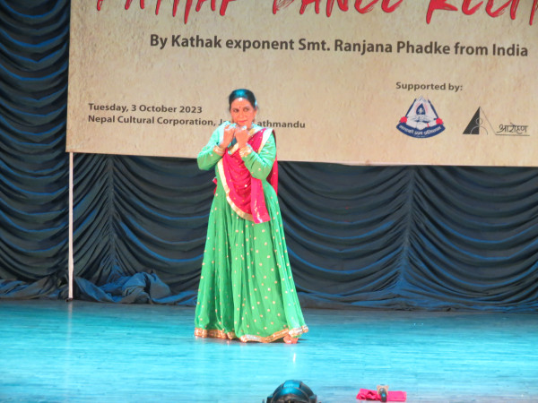 काठमाडौंबाट सुरु भयो  भारतीय कलाकार  रञ्जना फड्के र समूहकाे कथक नृत्य