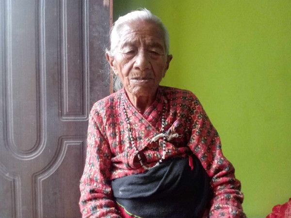 गोल्मढीकी सय वर्षीया ग्वाछा काठमाडौंमा सम्मानित (जीवनीसहित)