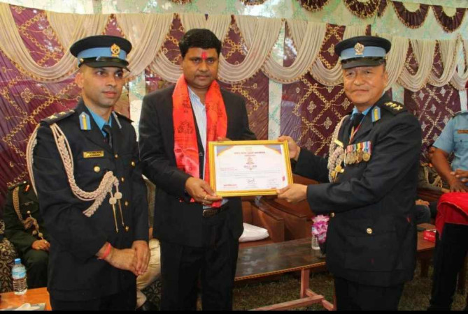 गलत लयमा लागेका व्यक्ति बचाउन राजनीतिककर्मी तल्लिन