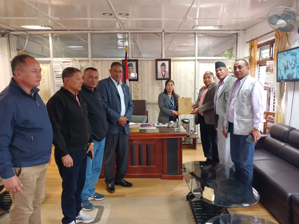 भक्तपुरका इटा उद्योगीहरुद्धारा कर्जाको किस्ता र व्याज बुझाउने अवधि बृद्धिको माग  