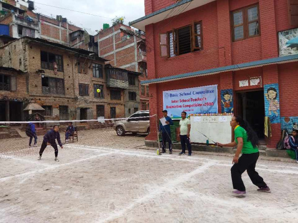शिक्षक व्याडमिन्टन प्रतियोगिता सम्पन्न