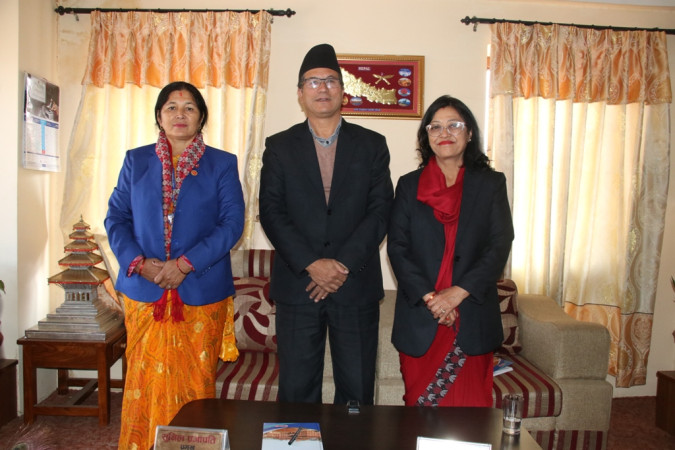 घोराही उपमहानगरपालिकाका उपप्रमुखसहितको टोली भक्तपुरमा