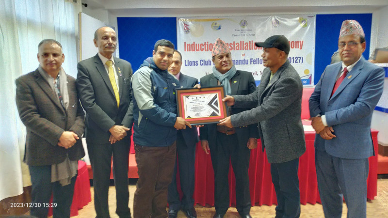 चार पत्रकारसहित दश जना सम्मानित 