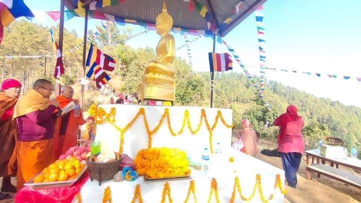 यसरी स्थापना गरियो सूर्यविनायक नैचालमा बृद्ध मूर्ति (तस्वीर कथा)