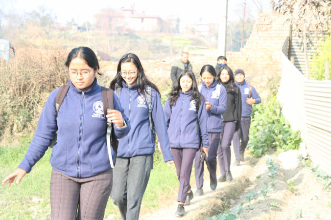 ख्वपका विद्यार्थी रिपोर्टिङमा (फोटो कथा) 
