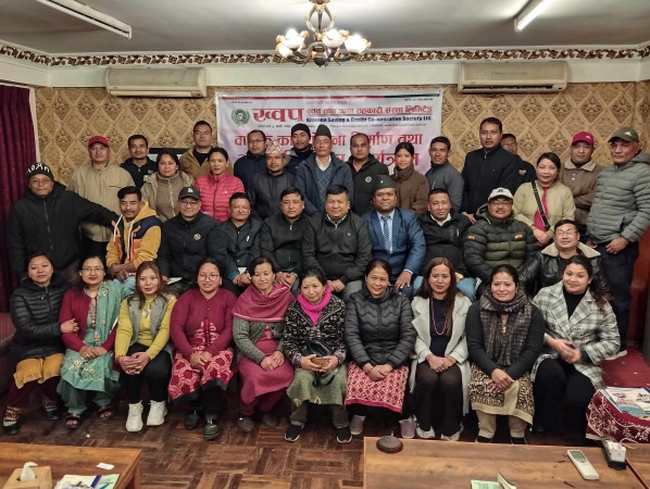 नेपाली भाषा शुद्ध बोल्न र लेख्न सिकाउनु पर्छ