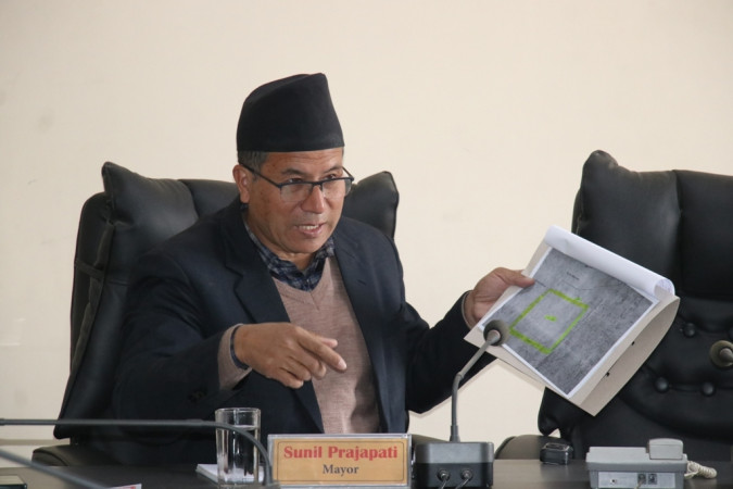 भाजु पुखूको दक्षिणतर्फको डील निर्माण गर्ने 