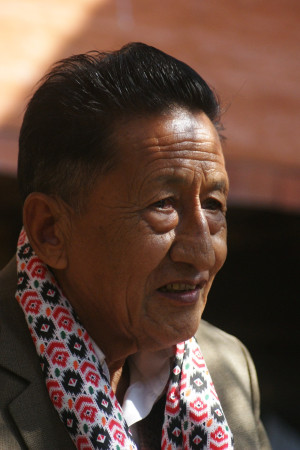 शब्दसागरका मोतीको ज्योती पुस्तकमा परशु प्रधानको धनिया कथा