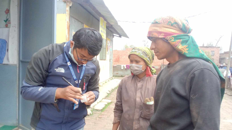 क्षयरोगी खोज्दै स्वास्थ्य कार्यालय भक्तपुर (तस्वीरहरु)