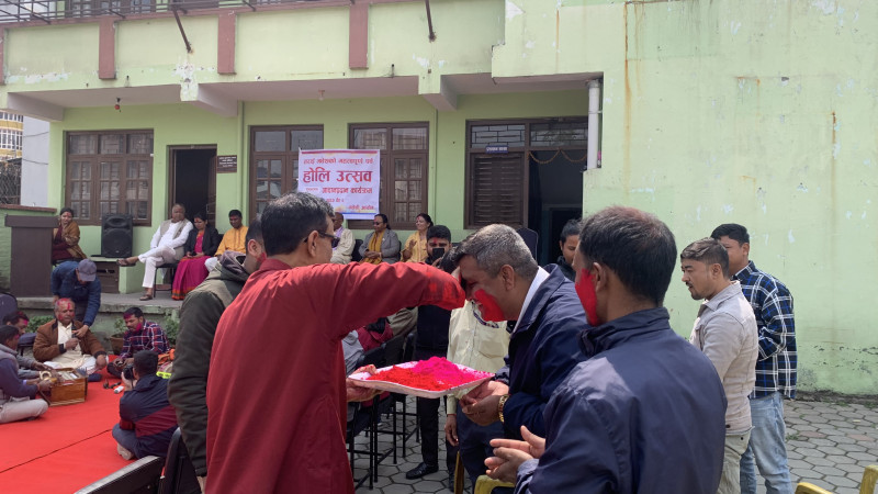 तराई-मधेशको रुप झल्किने गरी  काठमाडौँमा मनायो विशेष होली महोत्सव    