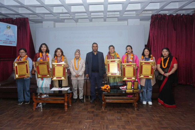 साधना पत्रकारिता सम्मान ६ जना महिला पत्रकारलाई