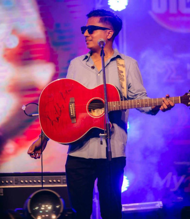 युट्युब च्यानलमार्फत “अपरिचित म” बोलको गीत सार्वजनिक