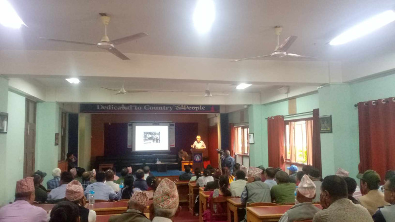 जव विदेशीले भक्तपुरको परमपरागत संगीत संरक्षण तथा प्रबद्र्धन विषयमा प्रवचन दिए ......