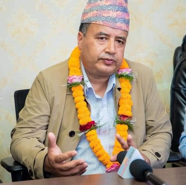 एमाले भक्तपुरमा कसले मार्ला वाजीः नेताहरुलाई टक्कर दिदै काजी