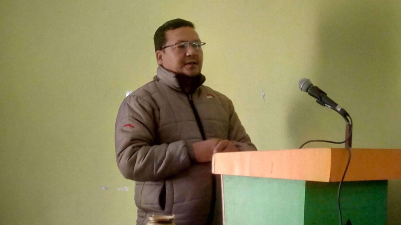 डा इन्दुल केसीको शब्दसागरका मोतीभित्र बरालिंदा