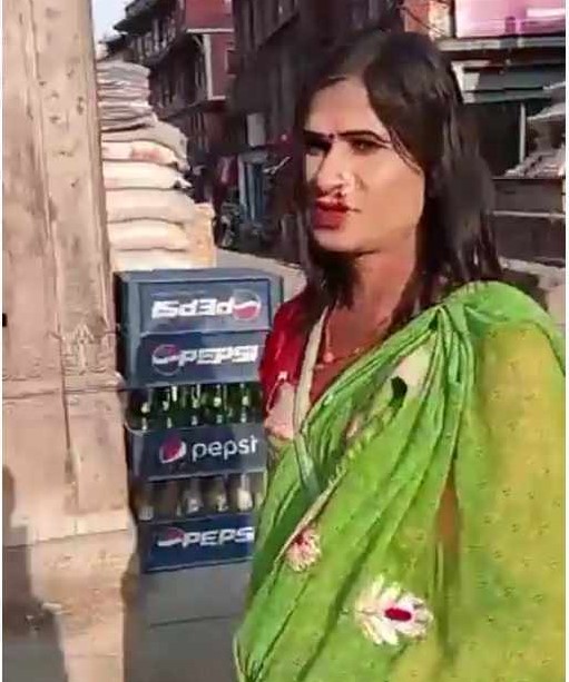 गोल्मढीमा एक महिनादेखि तेश्रो लिंगीको आतंक (तस्वीरहरुसहित)