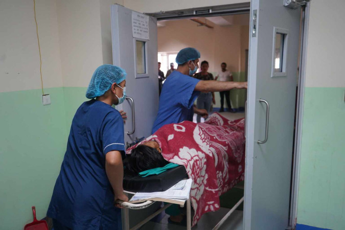 भक्तपुरमा पहिलो पटक पाठेघर खस्ने १८ जना महिलाहरुकोे निःशुल्क शल्यक्रिया 