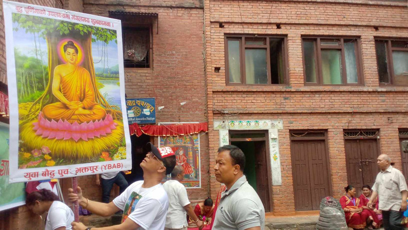 भक्तपुरमा निकालियो मैनबती पदयात्रा (तस्वीरहरु छन्) 