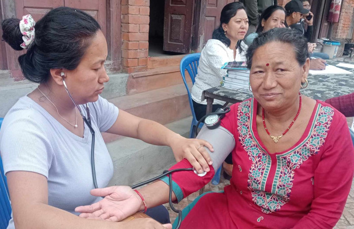 ख्वप बचतद्धारा ब्यासीमा निःशुल्क स्वास्थ्य शिविर  