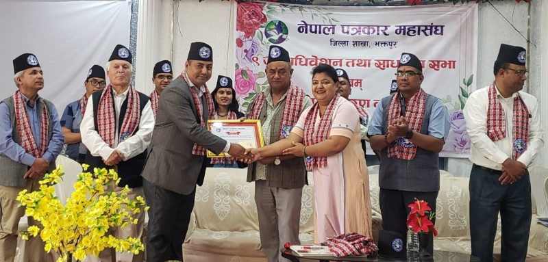 कम्युनिष्ट नाम राखेर कमाउने काम गरिरहेका पार्टी विरुद्ध अन्तिम हदसम्म लड्ने