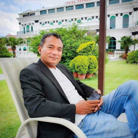 किन लुकाइन्छ समाचार ?  