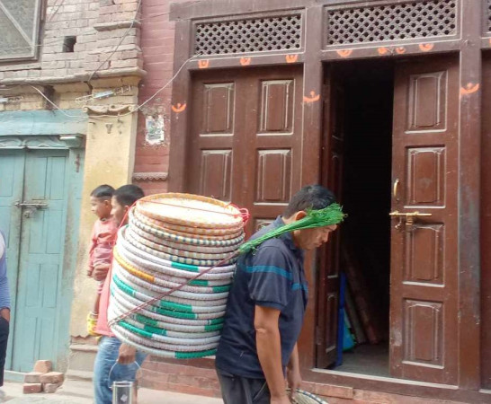 नाङलो आयो नाङलो
