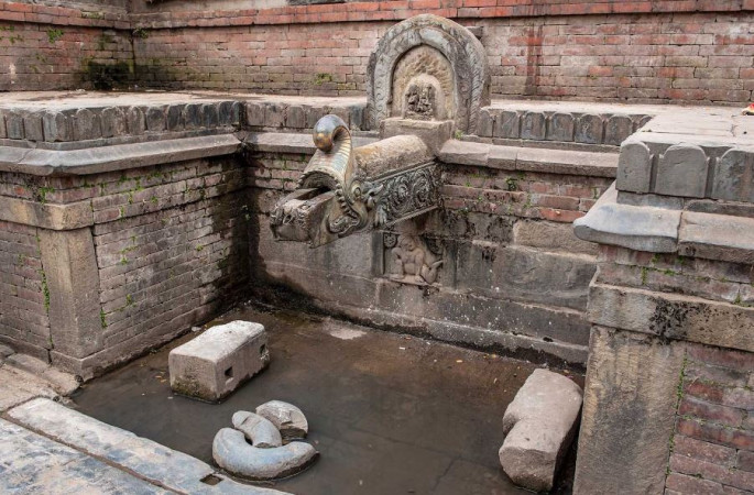 बालकोटका पुराना ढुङ्गेधारा बिस्तारै लोप हुने चरणमा 