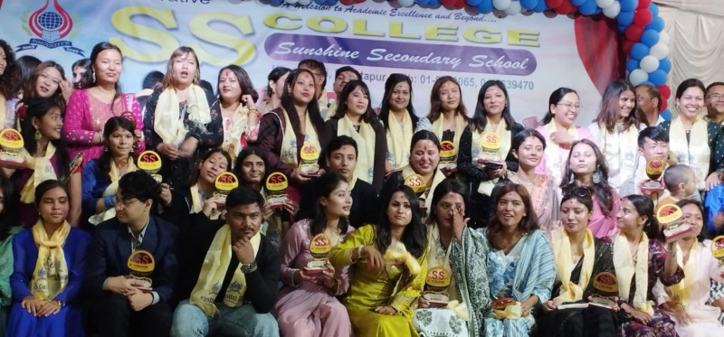 एसएस कलेजले दियो विदाई 