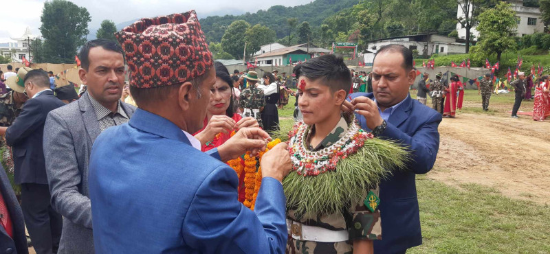 देशको लागि बलिदान दिन तयार छोरीहरु