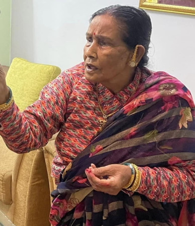 भक्तपुरका संघीय सांसदलाई मातृशोक