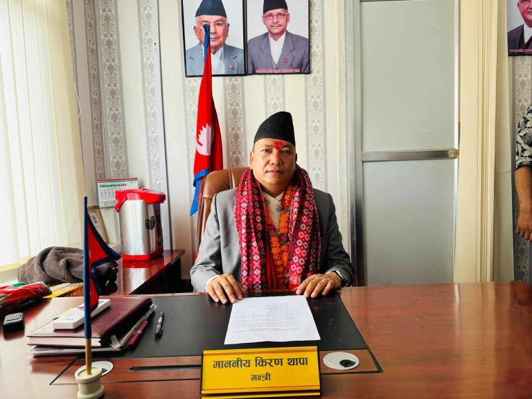 नवनियुक्त मन्त्री थापाले सम्हाले पद ः यस्तो भयो पहिलो निर्णय