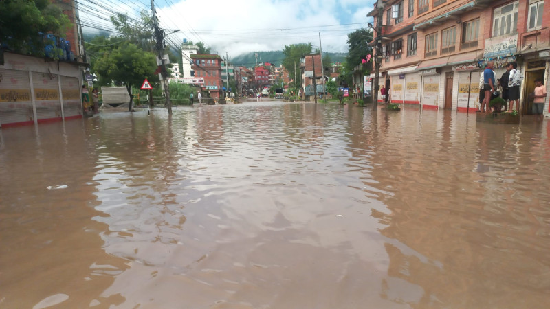 भक्तपुरमा बाढी ः ५० जनाभन्दा बढीको उद्धार