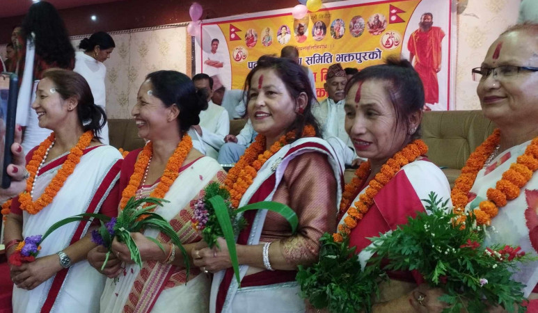 पतञ्जली भक्तपुरमा नित्यनाथ र सुनिता श्रेष्ठ
