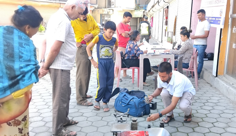 लक्ष्मी मार्ट परिसरमा नापतौल डोर सञ्चालन