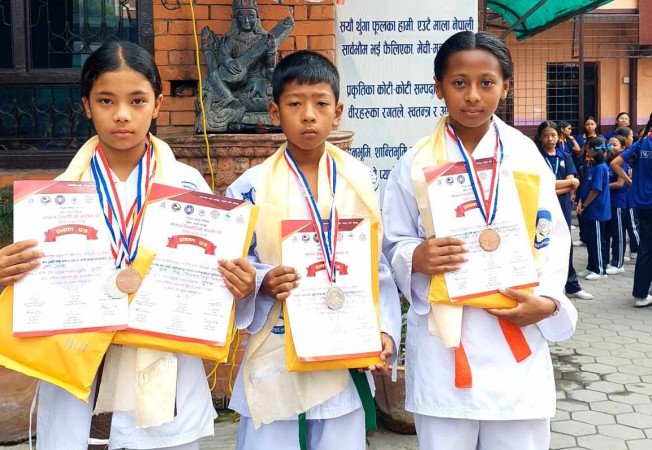 कराँते लगायत अन्य प्रतियोगिताहरूमा विजेता विनायकका विद्यार्थीहरूलाई सम्मान 