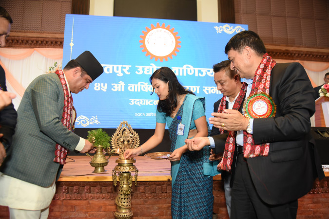 मन्दीबाट सम्बृद्धितर्फको यात्रा — नीतिगत व्यवस्थामा निजी क्षेत्रको भूमिकामा जोड 