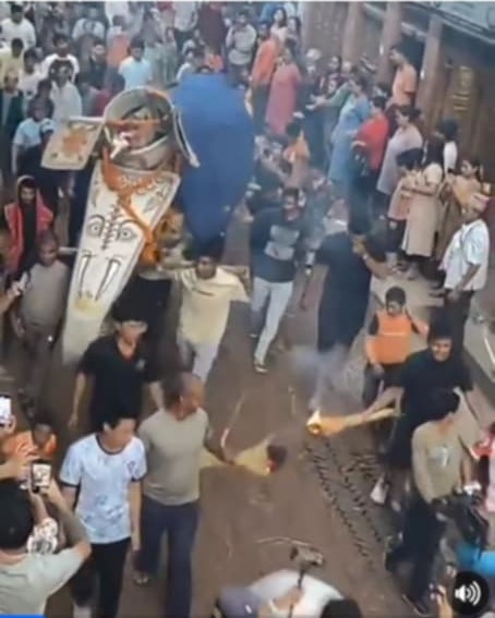 ला छक्व वे क सम्हेवजी ः वल वल पुलुकिसी