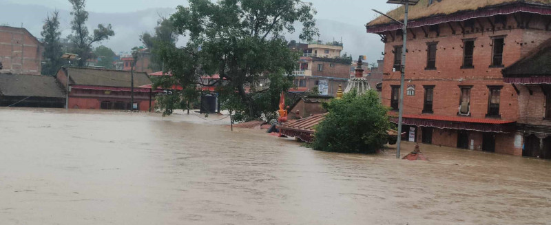 भक्तपुर डुवान तस्वीरहरुमा