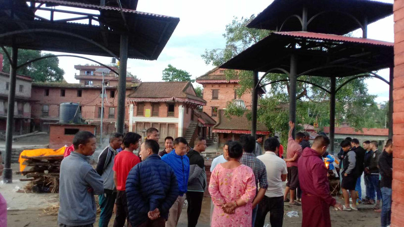 आशापुरी नैचालमा अझै दुई दर्जन परिवार जोखिममा 