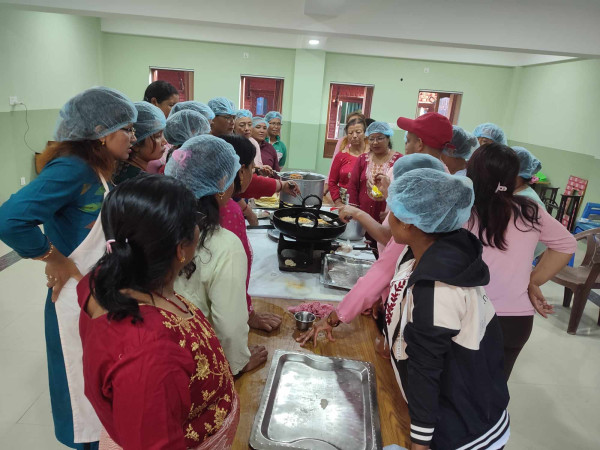 सकियो भक्तपुर बचतमा एकहप्ते मिठाइ तालिम