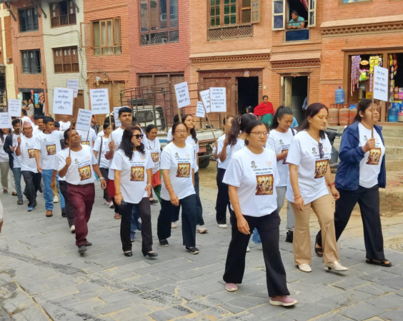 भक्तपुरमा भयो क्यान्सर सचेतना रयाली