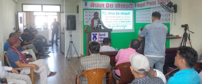 भक्तपुरका तीन नेतासँंग दसैं शुभकामना आदानप्रदान