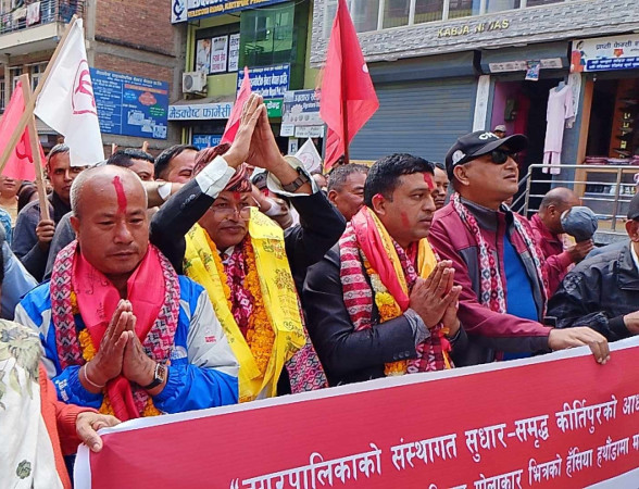 माओवादी केन्द्रबाट नगरप्रमुखमा प्राडा महर्जनको मनोनयन दर्ता 