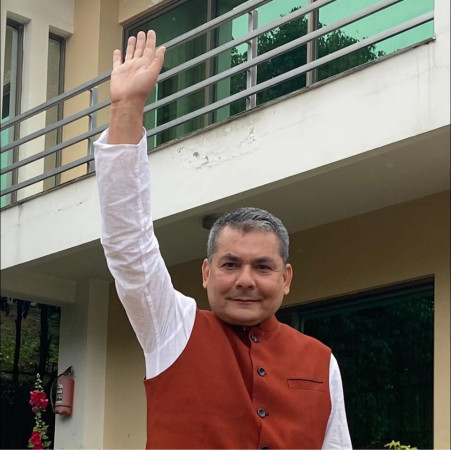 कहाँं छन् दुर्गा प्रसाई ?