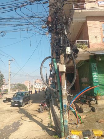 भक्तपुर नगरपालिका वडा नं १ हाकुफल्चामा आगलागी 