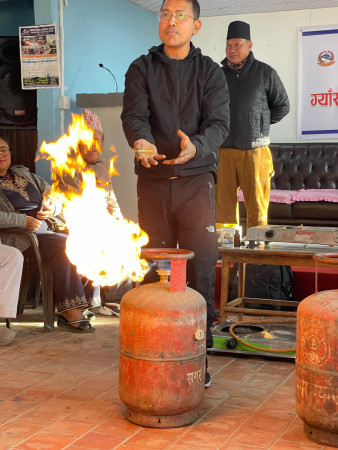 भक्तपुरका प्रत्येक वडामा ग्यास  चुल्हो मर्मत तालिम