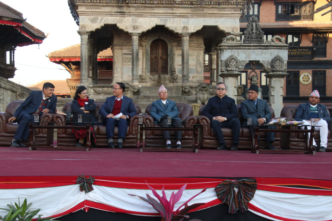 अरुको आसले आफ्नो खुट्टामा उभिन नसक्ने : बिजुक्छे 